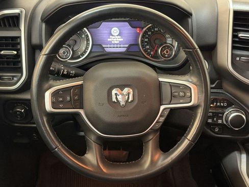Used 2022 RAM 1500 Big Horn AWD/4WD image 11