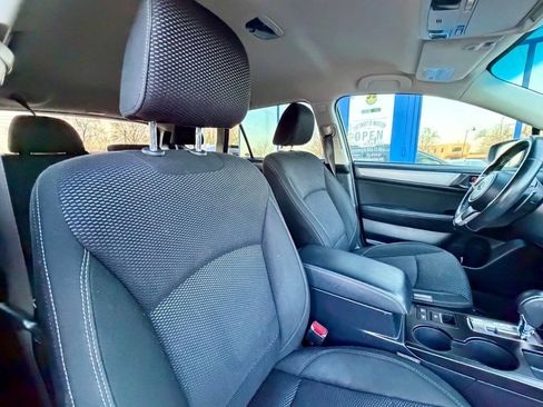 Used 2018 Subaru Outback 2.5i Premium AWD/4WD image 37