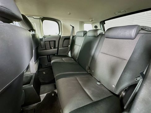 Used 2010 Toyota FJ Cruiser 4WD image 23