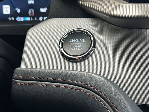 Used 2025 Ford Explorer Active w/ Active Comfort Package image 24