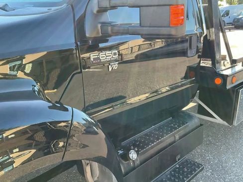 Used 2015 Ford F650 2WD Regular Cab Super Duty image 17