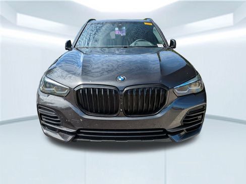 Used 2022 BMW X5 xDrive40i w/ Parking Assistance Package image 2