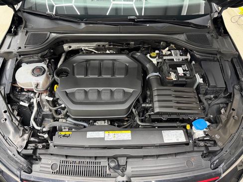 Used 2022 Volkswagen GTI SE FWD image 7