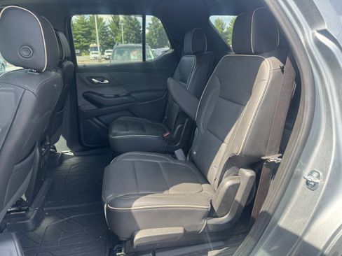 Used 2023 Chevrolet Traverse Premier w/ LPO, Floor Liner Package AWD/4WD image 10