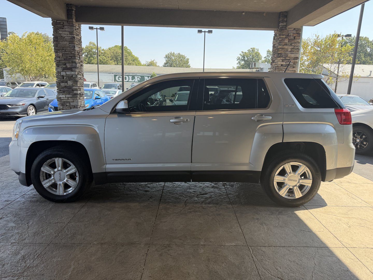 Used 2015 GMC Terrain SLE FWD image 10