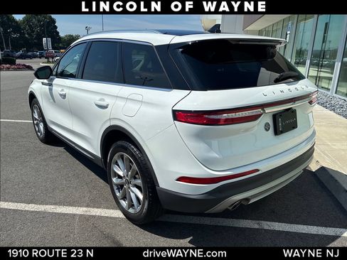 Certified 2022 Lincoln Corsair AWD w/ Premium Package image 4