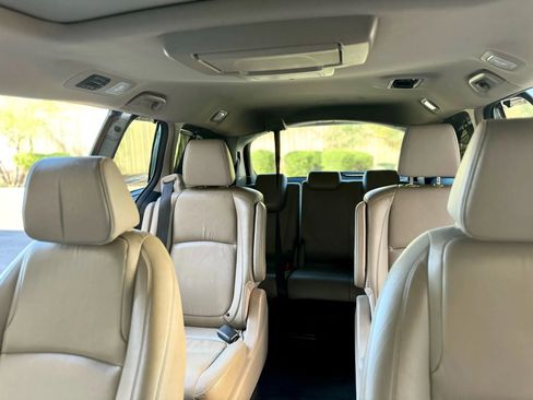 Used 2018 Honda Odyssey Touring image 13
