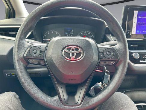 Used 2025 Toyota Corolla LE FWD image 14