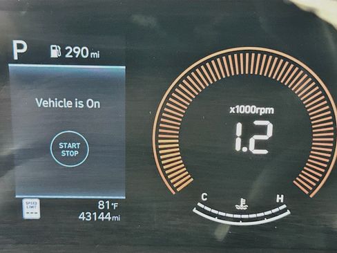 Used 2025 Hyundai Kona SEL AWD/4WD image 19
