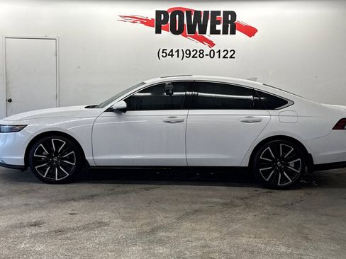 Used 2023 Honda Accord Touring image 6