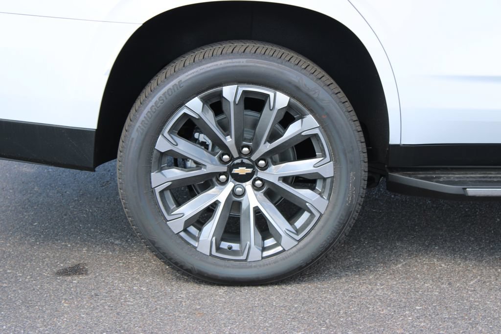 New 2026 Chevrolet Tahoe High Country w/ Sun And Tow Package AWD/4WD image 13
