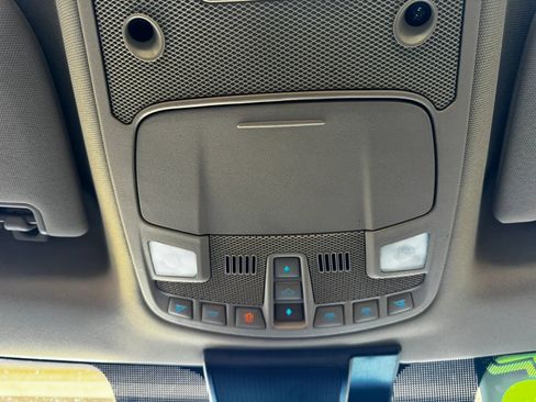 Used 2020 Ford F150 Lariat image 19