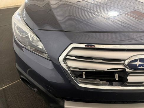 Used 2017 Subaru Outback 2.5i Limited image 4