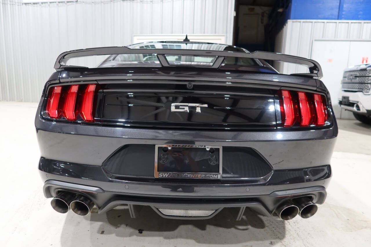 Used 2022 Ford Mustang GT w/ GT Performance Package RWD image 4