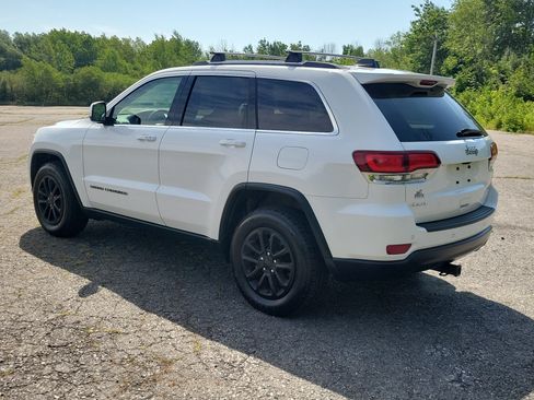 Used 2021 Jeep Grand Cherokee Laredo AWD/4WD image 7