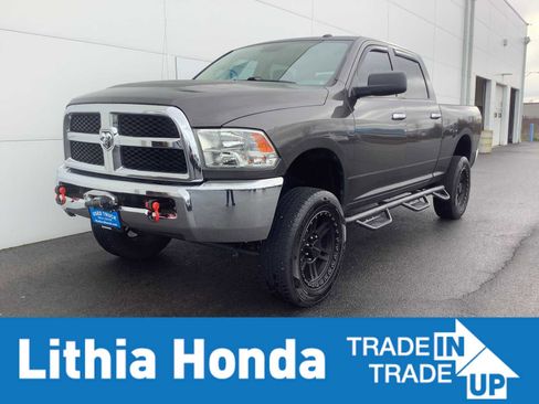 Used 2017 RAM 2500 SLT image 1