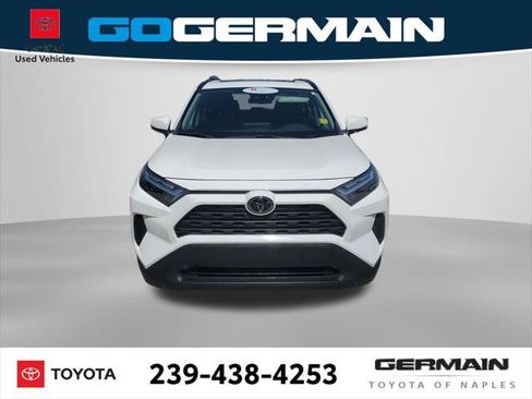 Certified 2022 Toyota RAV4 XLE w/ Convenience Package FWD image 2