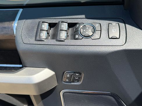 Used 2022 Ford F250 Lariat w/ Lariat Ultimate Package image 25