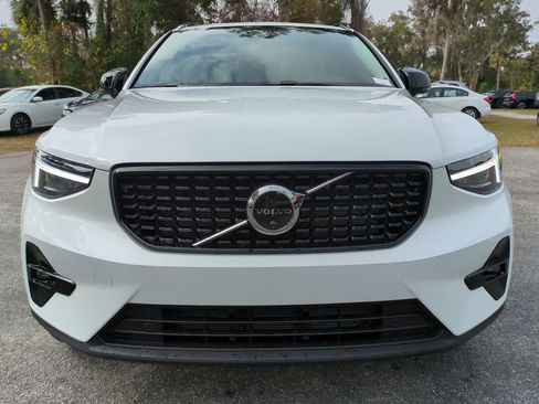 New 2026 Volvo XC40 B5 Plus w/ Protection Package Premier image 9
