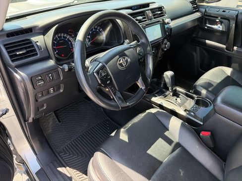 Used 2016 Toyota 4Runner Trail Premium AWD/4WD image 33