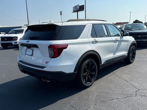 Used 2024 Ford Explorer ST w/ Equipment Group 401A AWD/4WD image 3