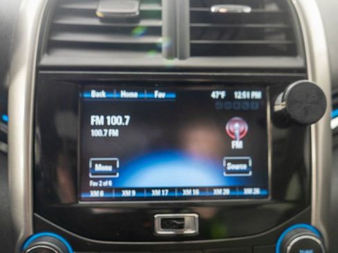 Used 2015 Chevrolet Malibu LT FWD image 19