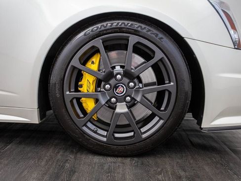Used 2011 Cadillac CTS V image 43
