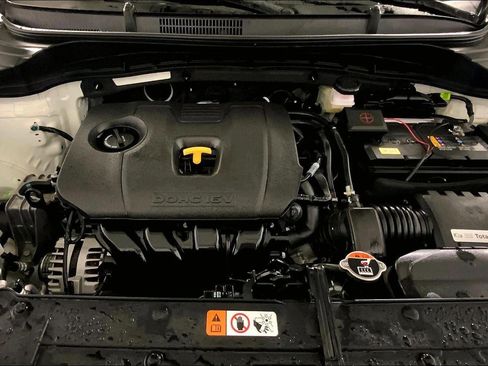 Used 2025 Kia Soul LX image 10