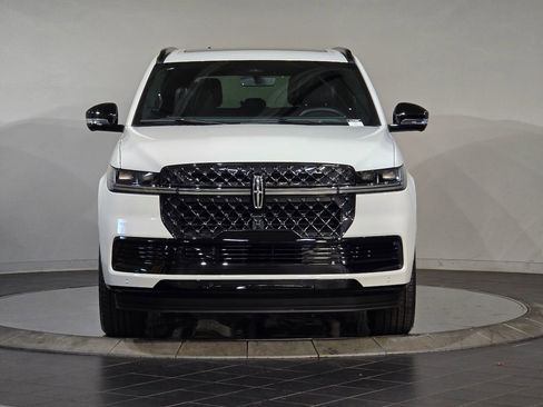 New 2025 Lincoln Navigator L Reserve w/ Jet Appearance Package image 3