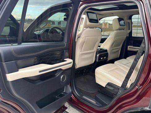 Used 2020 Ford Expedition Platinum RWD image 14