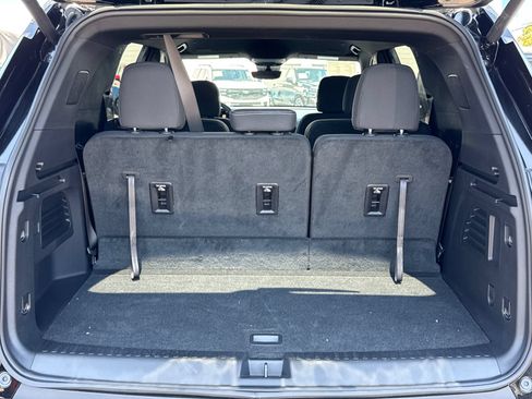 Used 2026 Chevrolet Traverse LT w/ Driver Confidence Package FWD image 8