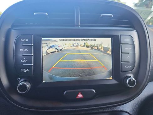 Used 2020 Kia Soul LX image 49