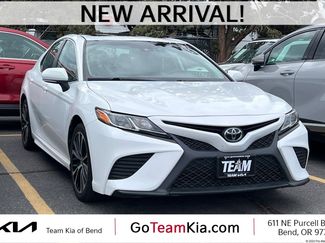 Used 2020 Toyota Camry SE w/ Convenience Package video 1
