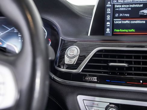Used 2022 BMW 740i RWD image 28