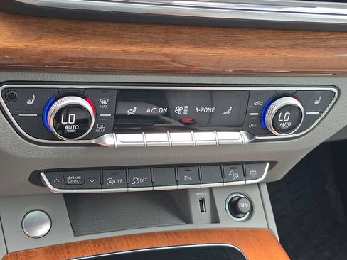 Certified 2023 Audi Q5 2.0T Premium w/ Convenience Package AWD/4WD image 36