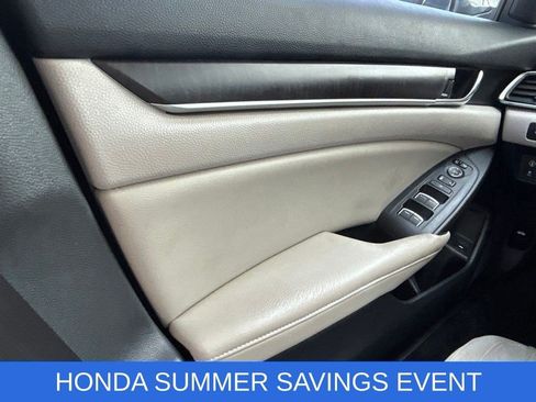 Used 2018 Honda Accord EX image 14