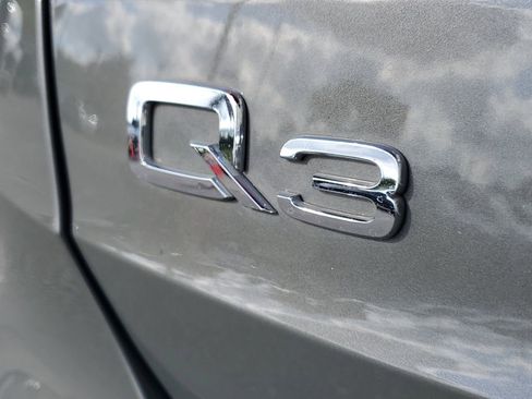 Used 2020 Audi Q3 2.0T Premium Plus AWD/4WD image 9