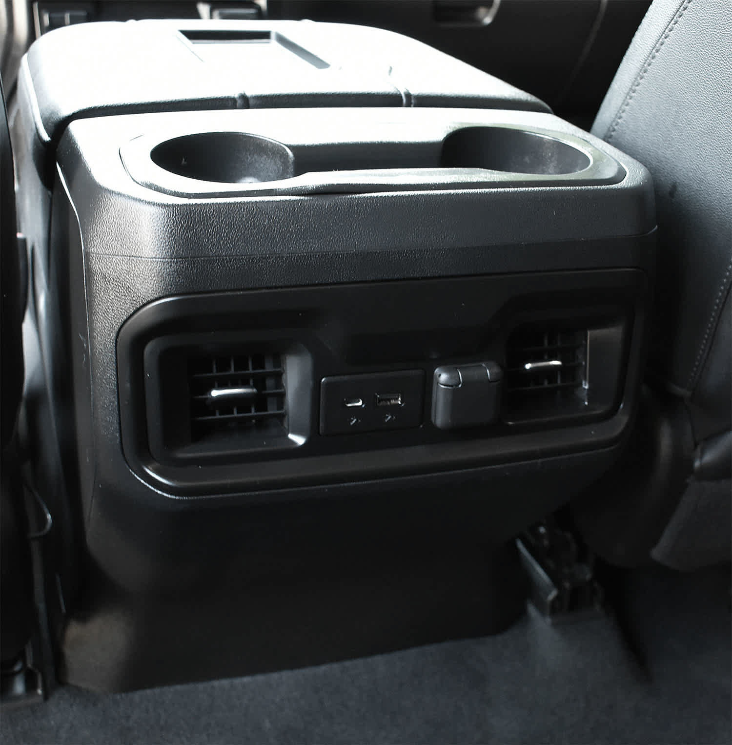 Used 2019 Chevrolet Silverado 1500 LT Trail Boss AWD/4WD image 10