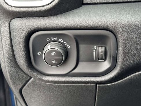 Used 2024 RAM 2500 Big Horn w/ Bed Utility Group image 28