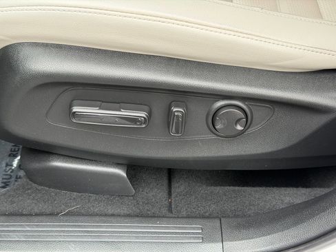 Used 2024 Honda CR-V EX-L image 15