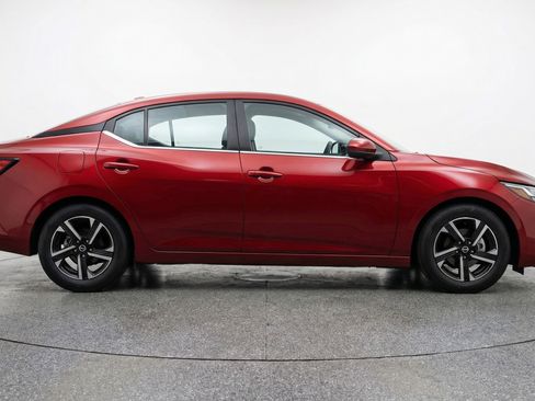 Used 2025 Nissan Sentra SV image 11