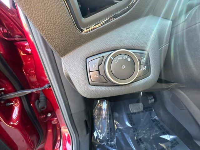 Used 2017 Ford Escape Titanium w/ Equipment Group 301A AWD/4WD image 24