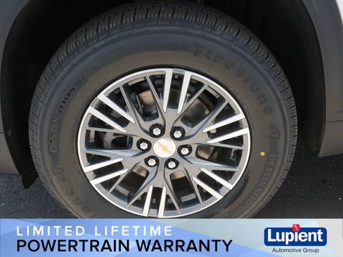 Used 2024 Chevrolet Traverse LS AWD/4WD image 14
