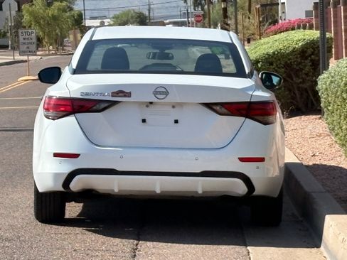 Used 2024 Nissan Sentra S FWD image 5