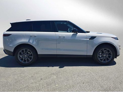 Used 2025 Land Rover Range Rover Sport AWD/4WD image 6