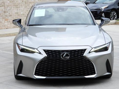 Used 2022 Lexus IS 300 RWD image 32