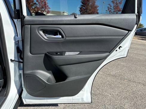 New 2026 Nissan Rogue SV w/ SV Premium Package image 16