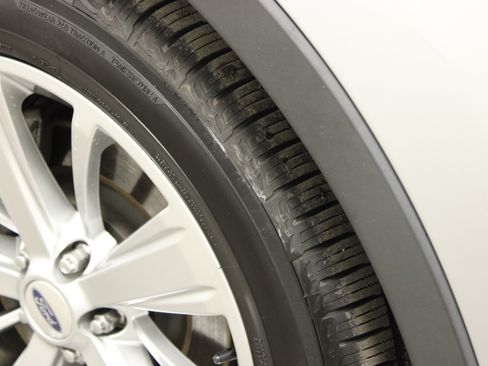 Used 2019 Ford Explorer Limited w/ Class III Trailer Tow Package image 10