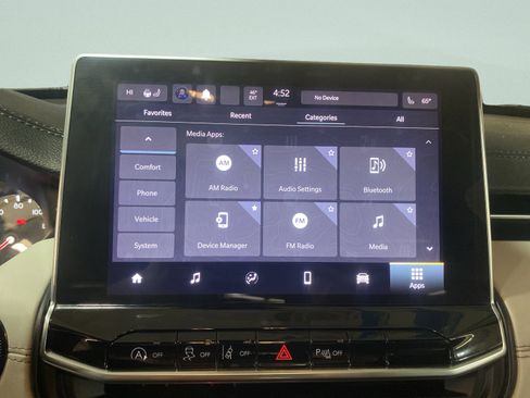 Used 2024 Jeep Compass Limited image 24