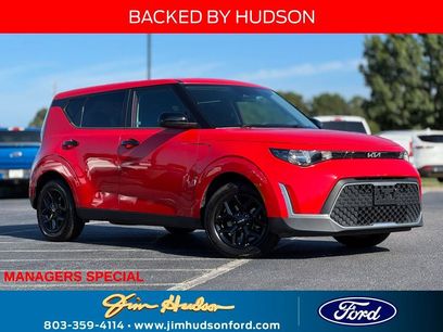 Used 2023 Kia Soul LX w/ LX Technology Package